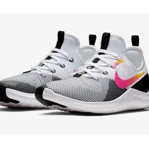 Nike Free TR 8 Women's Workout Shoes sneakers size 7, new